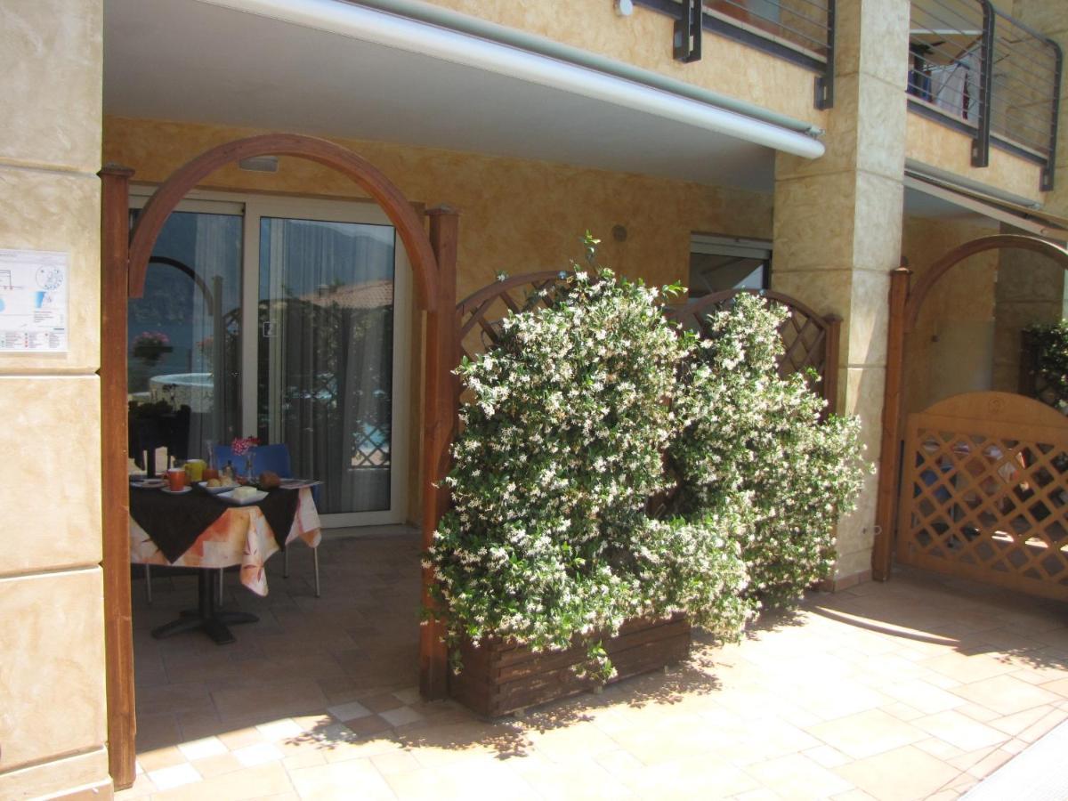 Residence Rosemary Brenzone sul Garda Ngoại thất bức ảnh